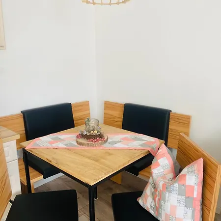 Leadro Apartment